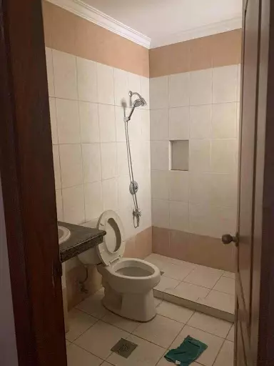 Open photo 11 of 16 — Big Townhouse for Sale 