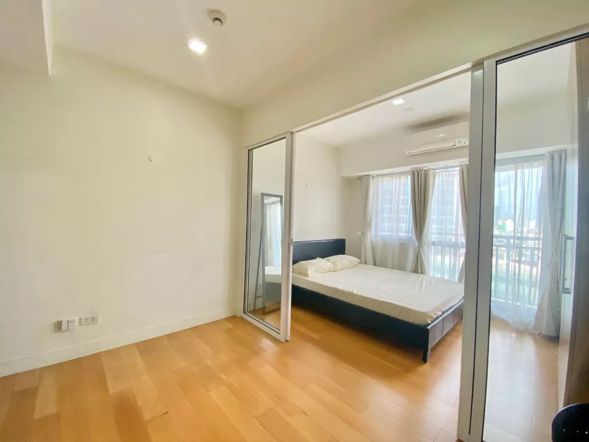 1BR SEMI-FURNISHED UNIT FOR RENT & SALE at Acqua Private Residences — 1 Bedroom in Matamis, Mandaluyong, Metro Manila — Photo 6