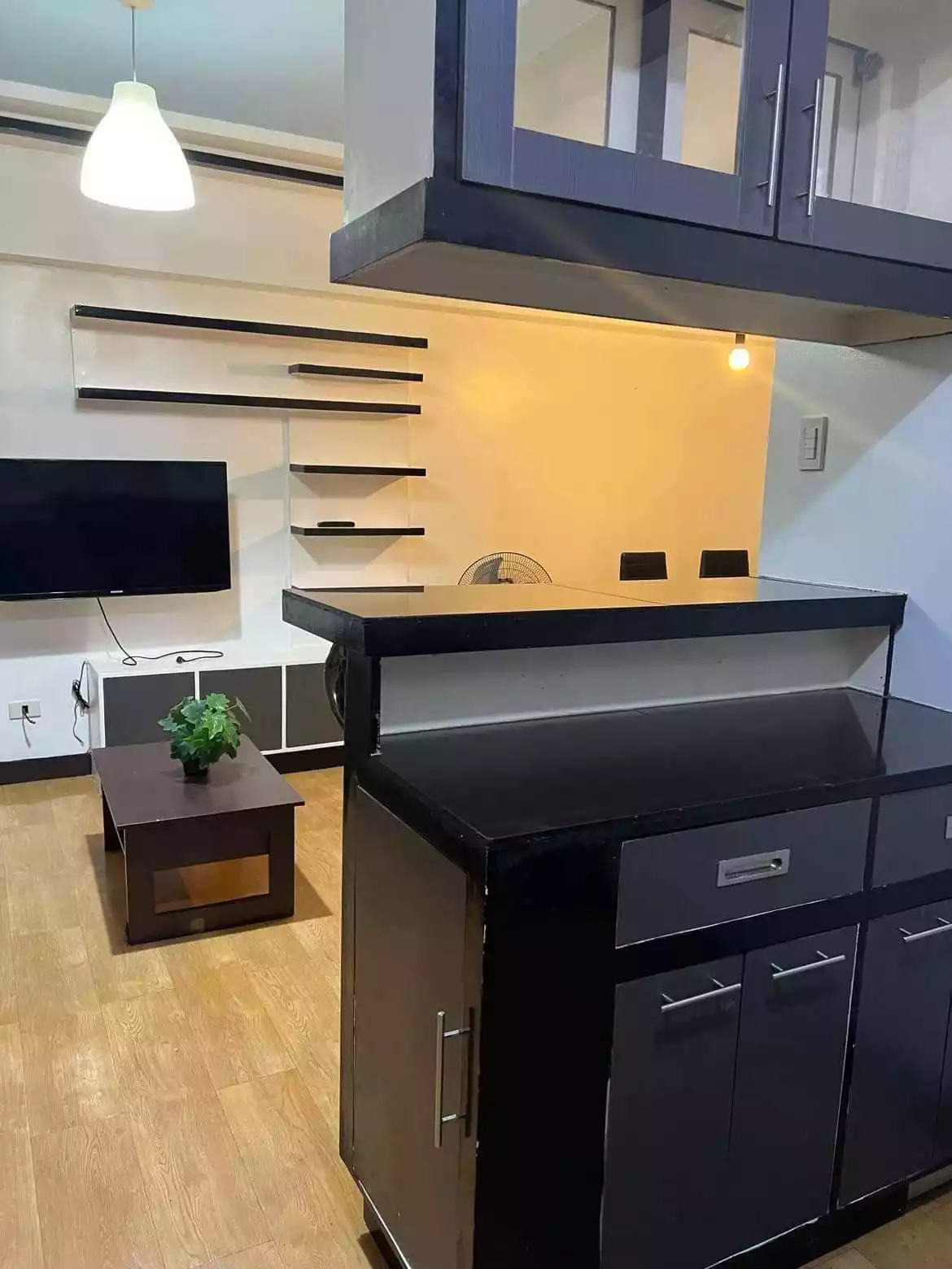 2 Bedrooms with Balcony facing Amenities Royal Palm Residences - photo 7