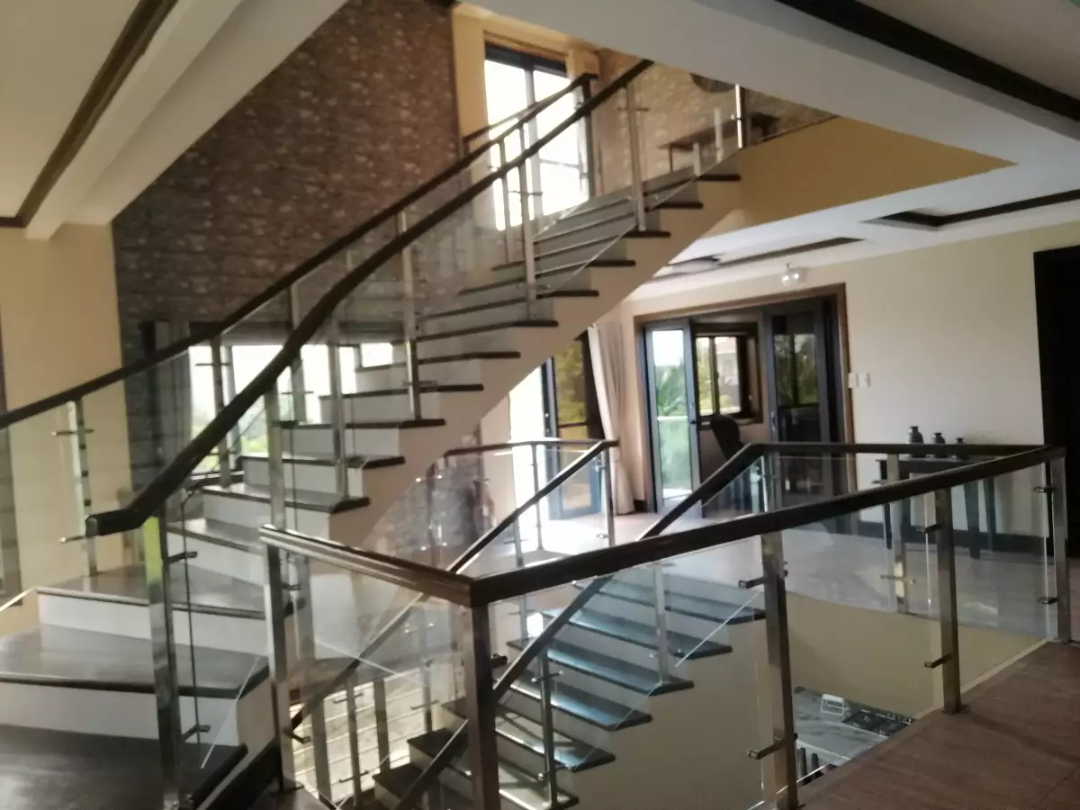 LUXURIOUS 3StoreyHOUSE AND LOT SD in CORONA DELMAR - photo 6