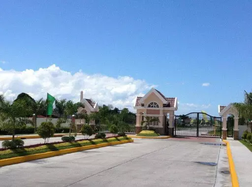 200 sq. m.  Lot for Sale at Colinas Verdes 