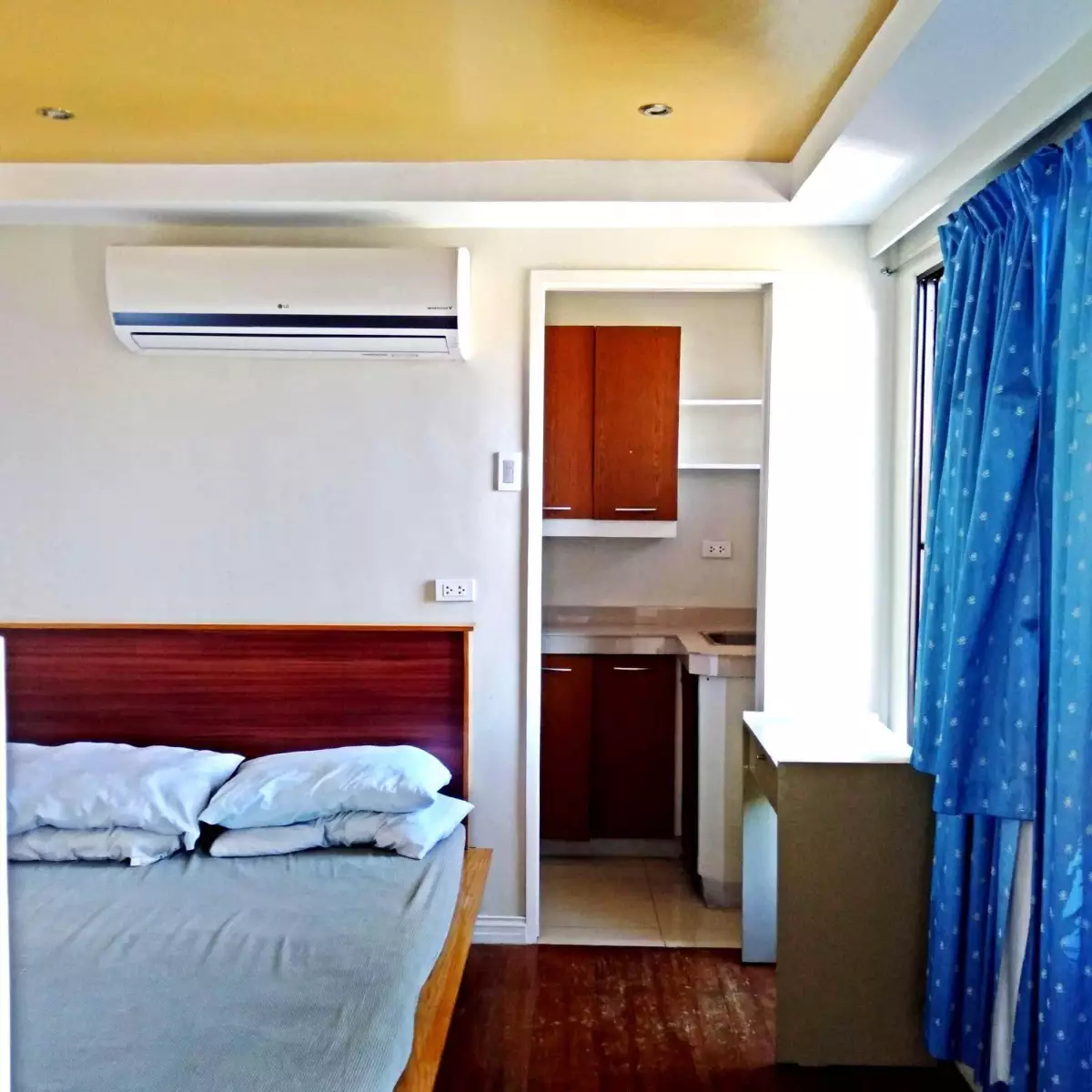 Open photo 21 of 26 — Income Generated 2 buildings (1st Building  for Residential/Hotel)(2nd Building for Apartment)  in Urgello,Cebu City