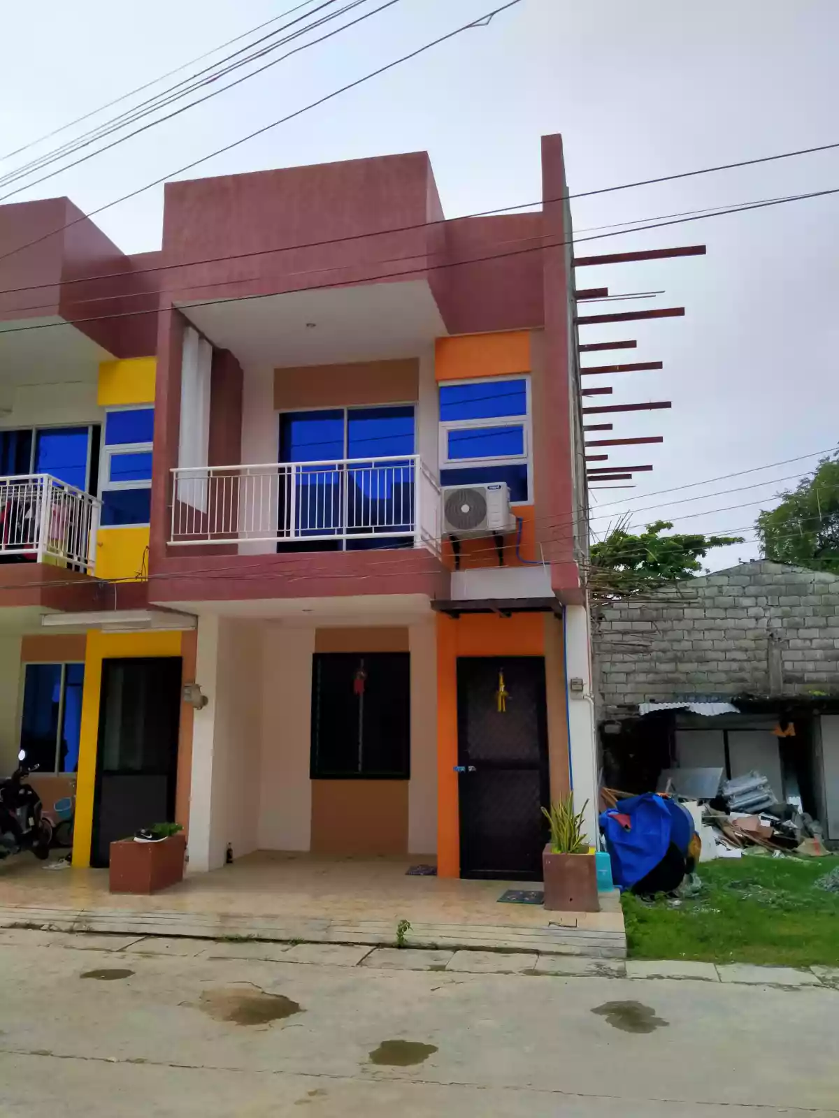 House and Lot for Rent  - photo 2