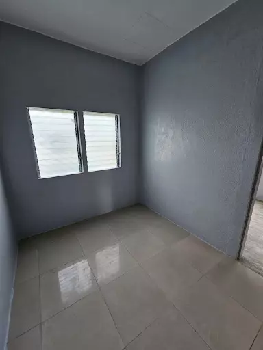 TWO BEDROOM BUNGALOW HOUSE IN LAPU-LAPU CITY — House and Lot in Lapu-Lapu City, Cebu, Philippines — Photo 7