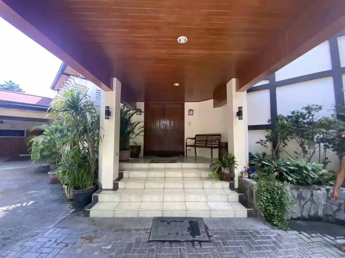 4-BR North Town Homes for Rent - photo 3