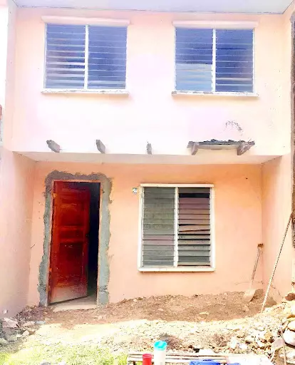 2-Storey Bare Townhouse — Townhouse in Baywalk Deca Phase1, Shark St, Talisay — Photo 3