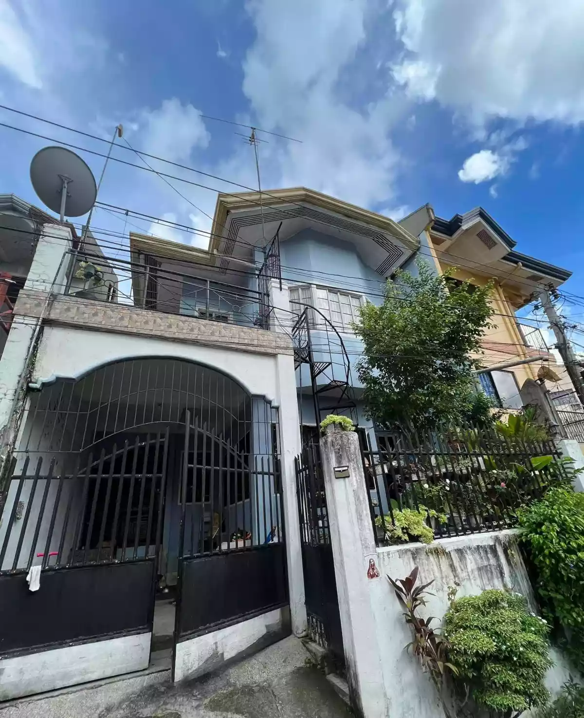 Open photo 14 of 14 — House and lot for Sale!!