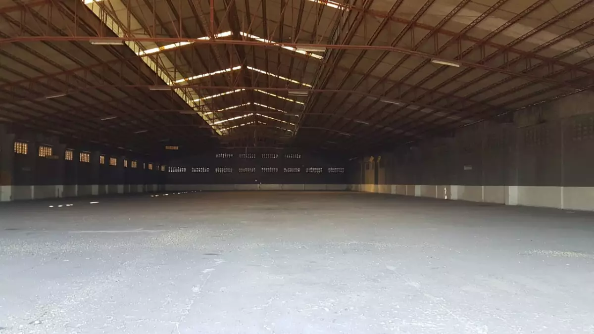 WAREHOUSE FOR RENT 3,400 SQM