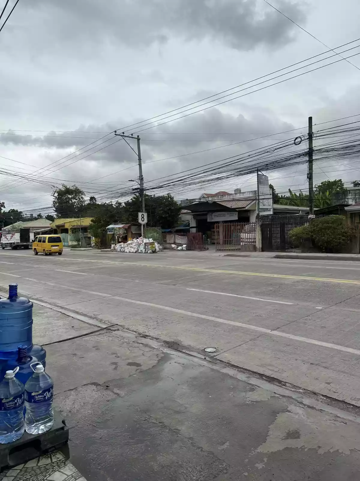 House & Lot / Commercial Space for Sale — House and Lot in Cebu, Philippines — Photo 4