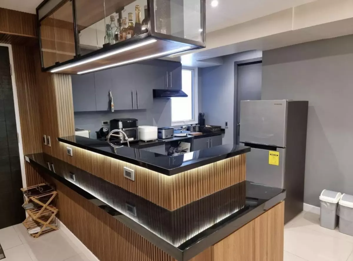 For Sale 2Br Unit with Parking near Ayala — 2 Bedrooms in Leyte Loop, Cebu City, Central Visayas — Photo 5