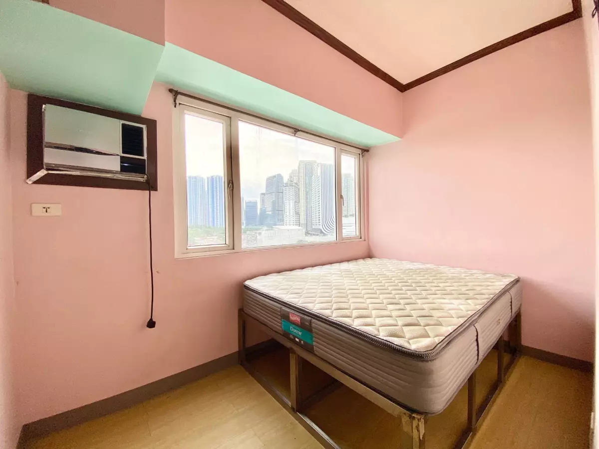 2BR FURNISHED UNIT FOR RENT at Ridgewood Towers near BGC - photo 3