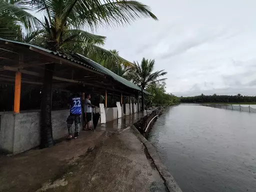 Fishpond with Building — Agricultural Lot in Magallanes, Agusan Del Norte, Philippines — Photo 4