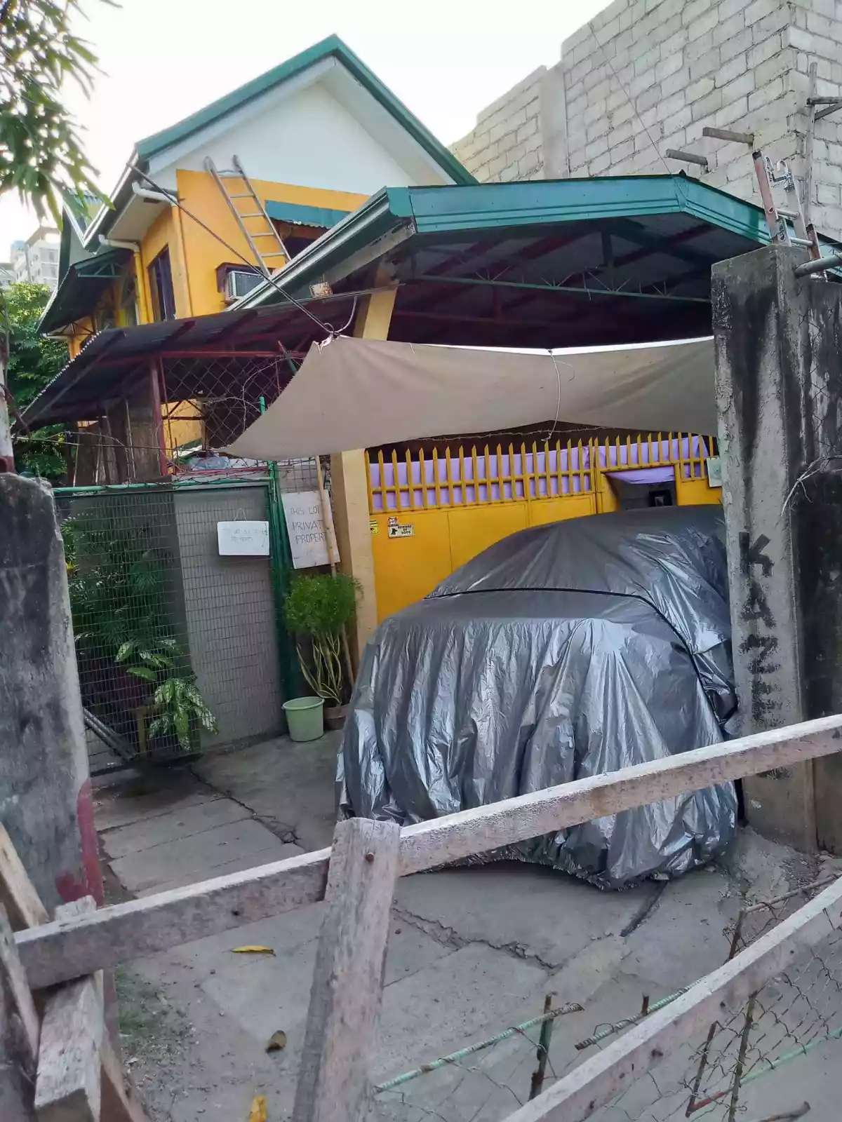 SEMI-FURNISHED HOUSE AND LOT IN BLISS LABANGON — House and Lot in Cebu City, Cebu, Philippines — Photo 2