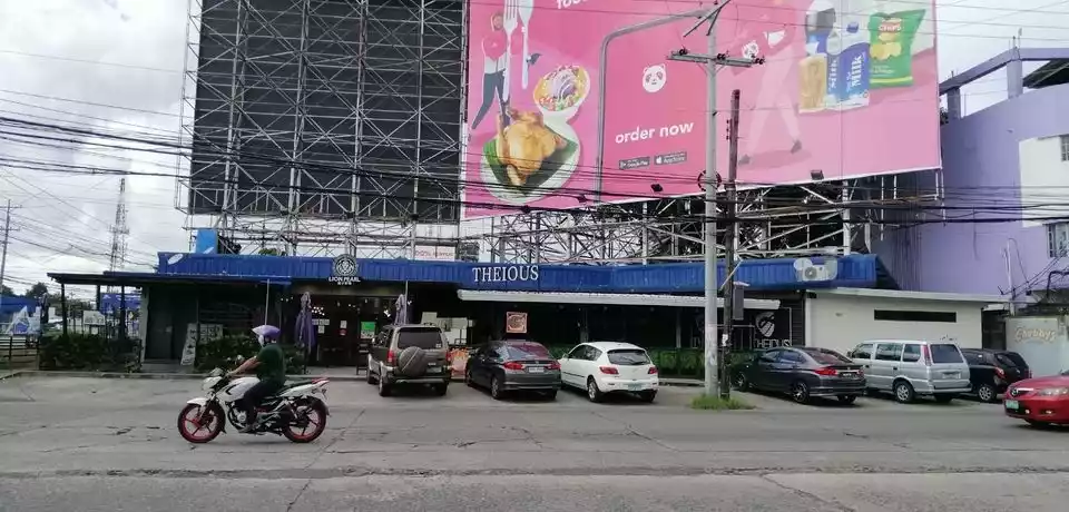 Space for rent!! Ideal for office... — Space in Bacolod, Negros Occidental, Philippines — Photo 5