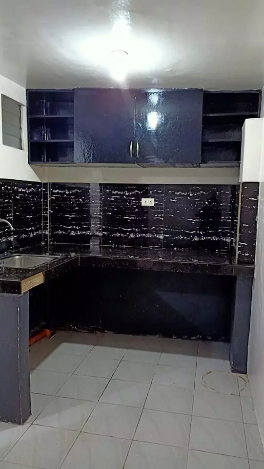FOR RENT  2 Bedroom FULLY FURNISHED INSIDE PORTVILLE MACTAN SUBD BUAYA LAPU LAPU CITY CEBU — Townhouse in General Aviation Road, Lapu-Lapu City, Cebu — Photo 4