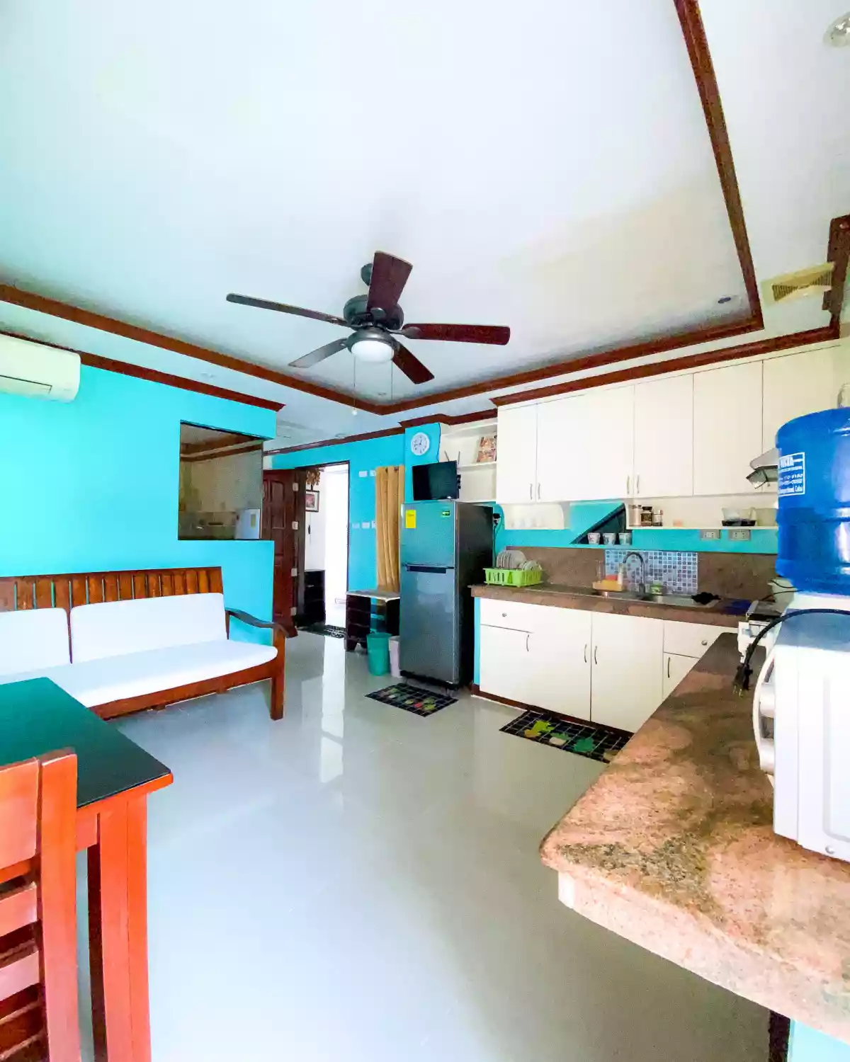 Income generating 4-door apartment in Cebu City - photo 5