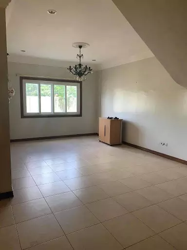Big Townhouse for Sale — Townhouse in Cebu City, Cebu, Philippines — Photo 4