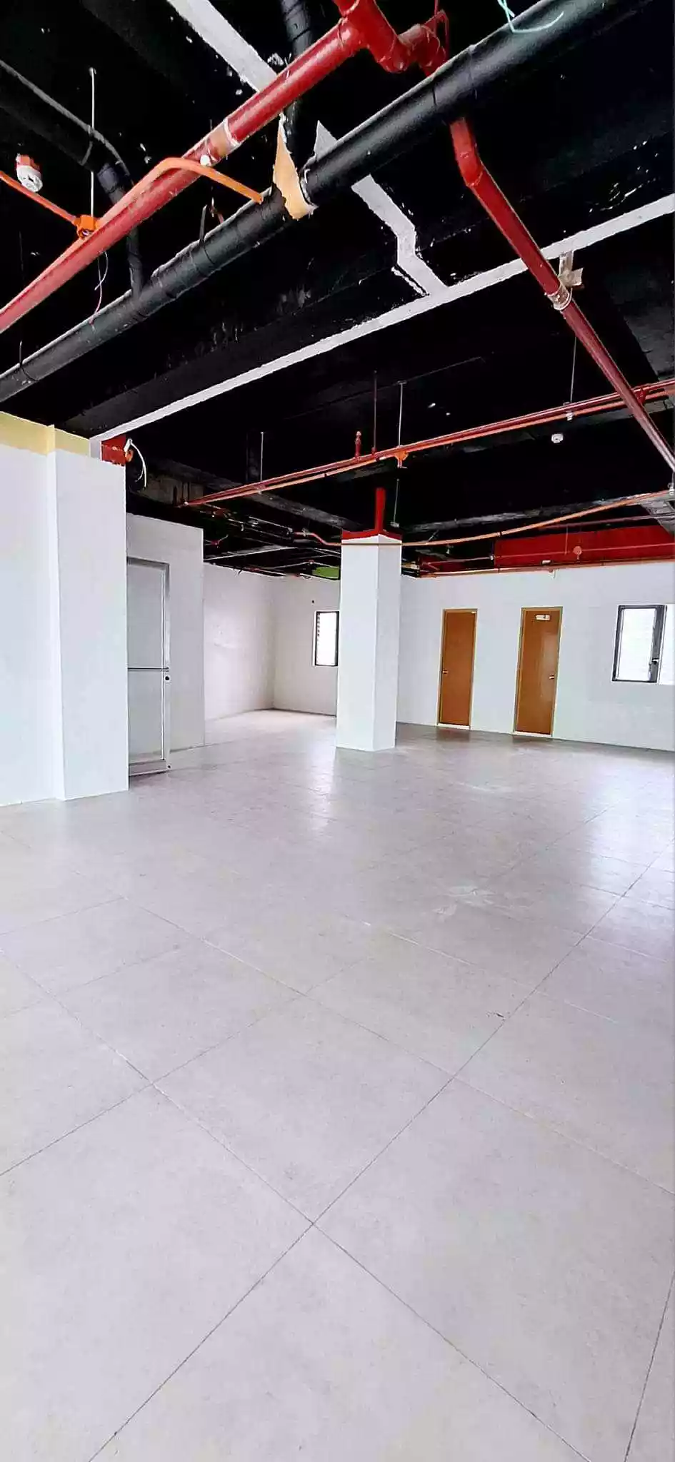 COMMERCIAL SPACE FOR RENT - photo 5