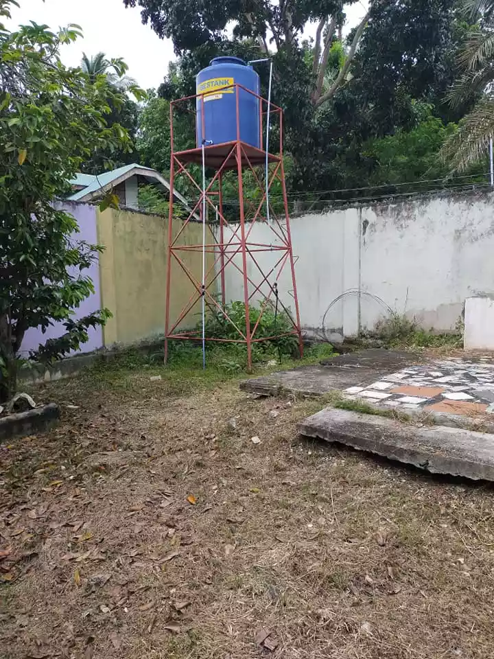 4 bedrooms 4 toilet and bath house for sale in Poblacion Baclayon 100 meters to the beach - photo 3