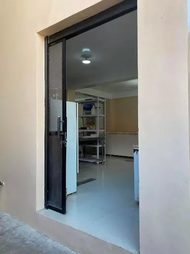 Rush sale! 300 sqm lot with 2 buildings — Building in General Santos City, South Cotabato, Philippines — Photo 5