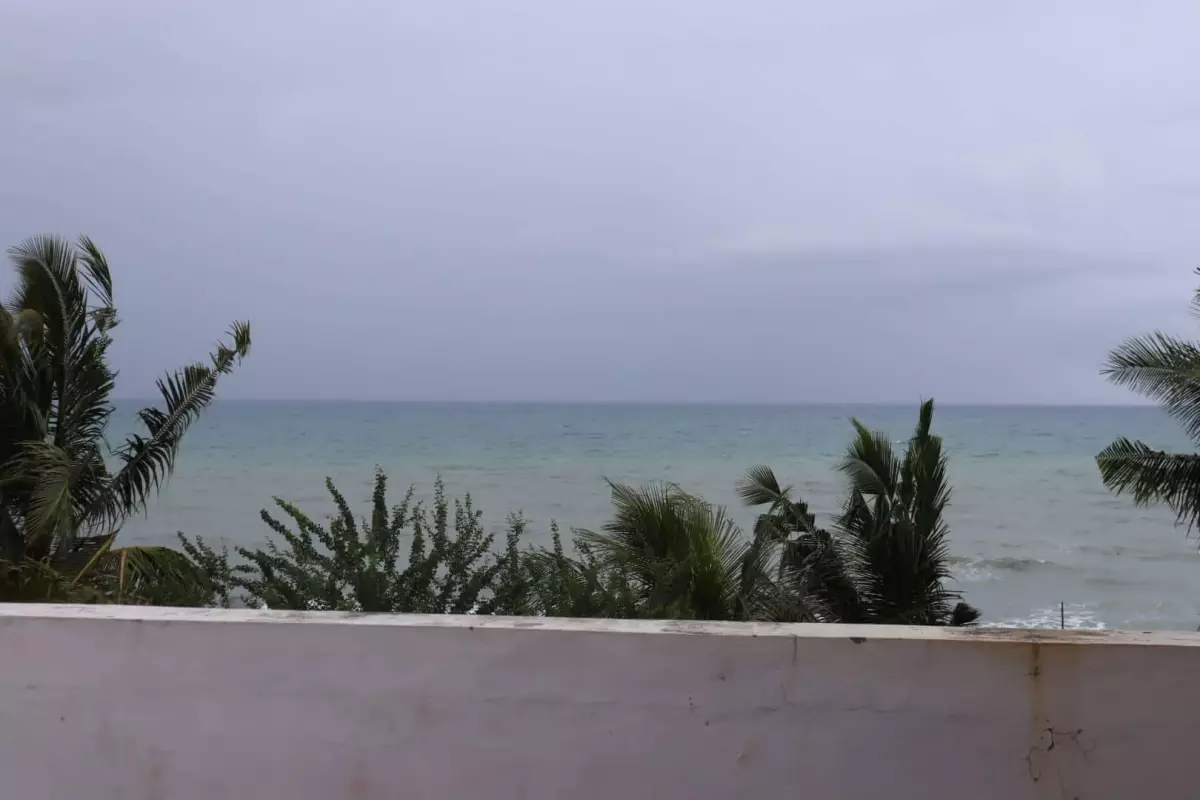 Beach House in Iloilo Province - photo 3