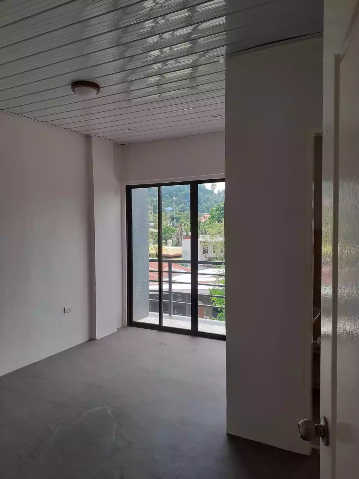 Open photo 13 of 21 — Brand new 2 storey apartment for rent