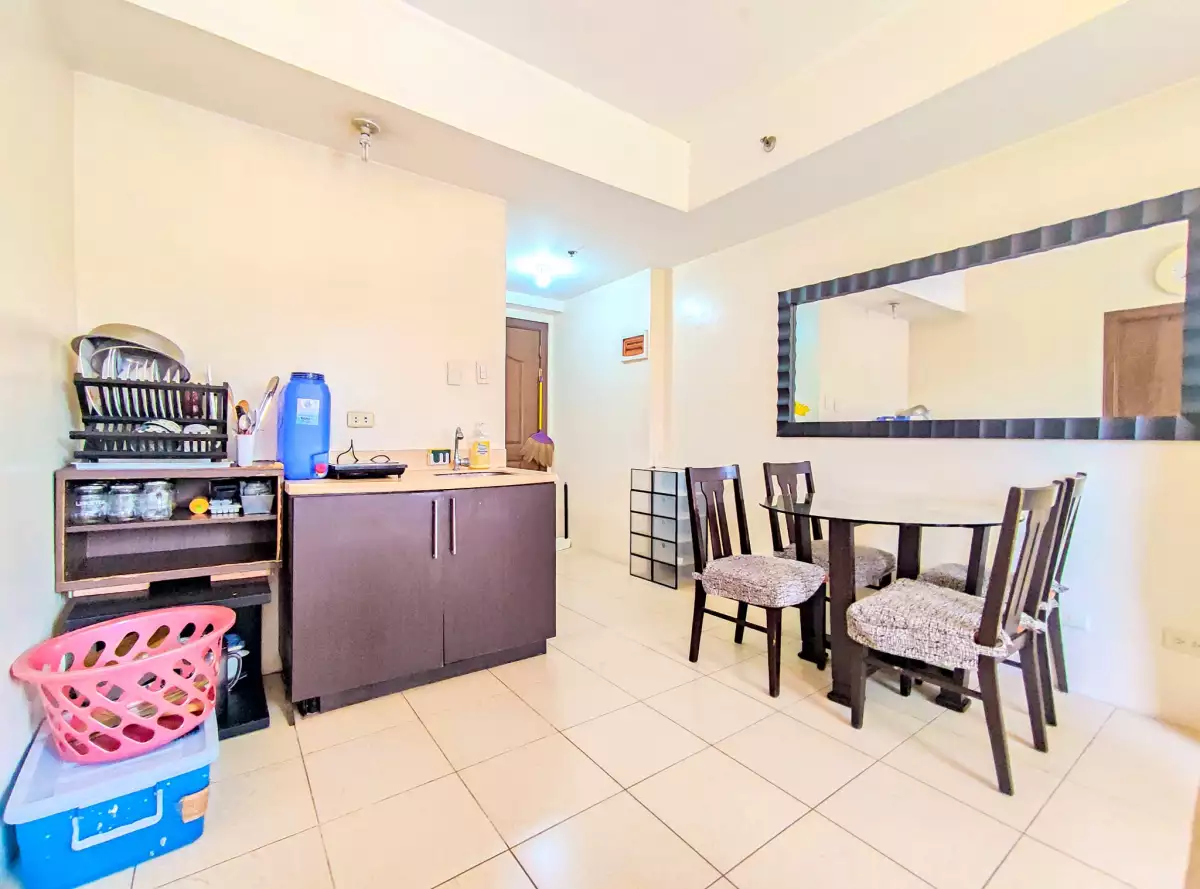 DELUXE 1BR UNIT FOR SALE at Ridgewood Towers   - photo 4
