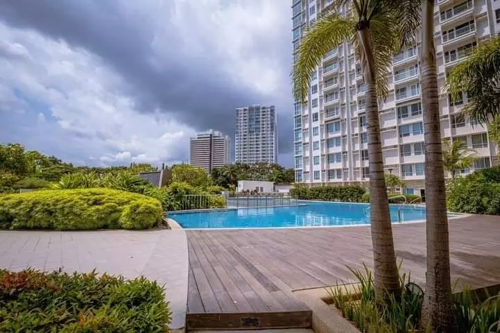 Brandnew 3BR Condo Unit w/ carpark at Marco Polo at 18M!  - photo 2