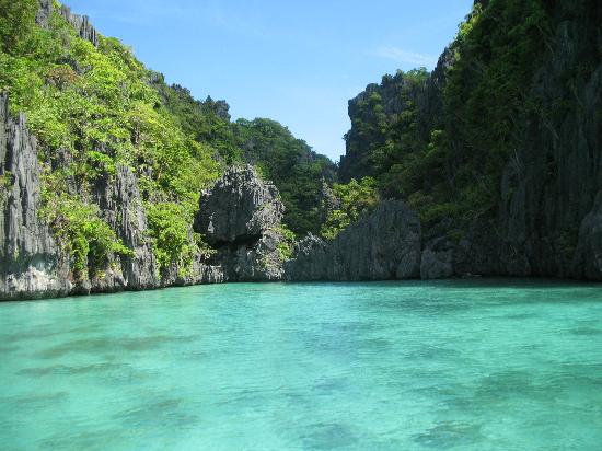 2 BR COTTAGE BEACHFRONT FOR SALE IN THE HEART OF ELNIDO, PALAWAN — Beach Lot in El Nido, Palawan, Philippines — Photo 5