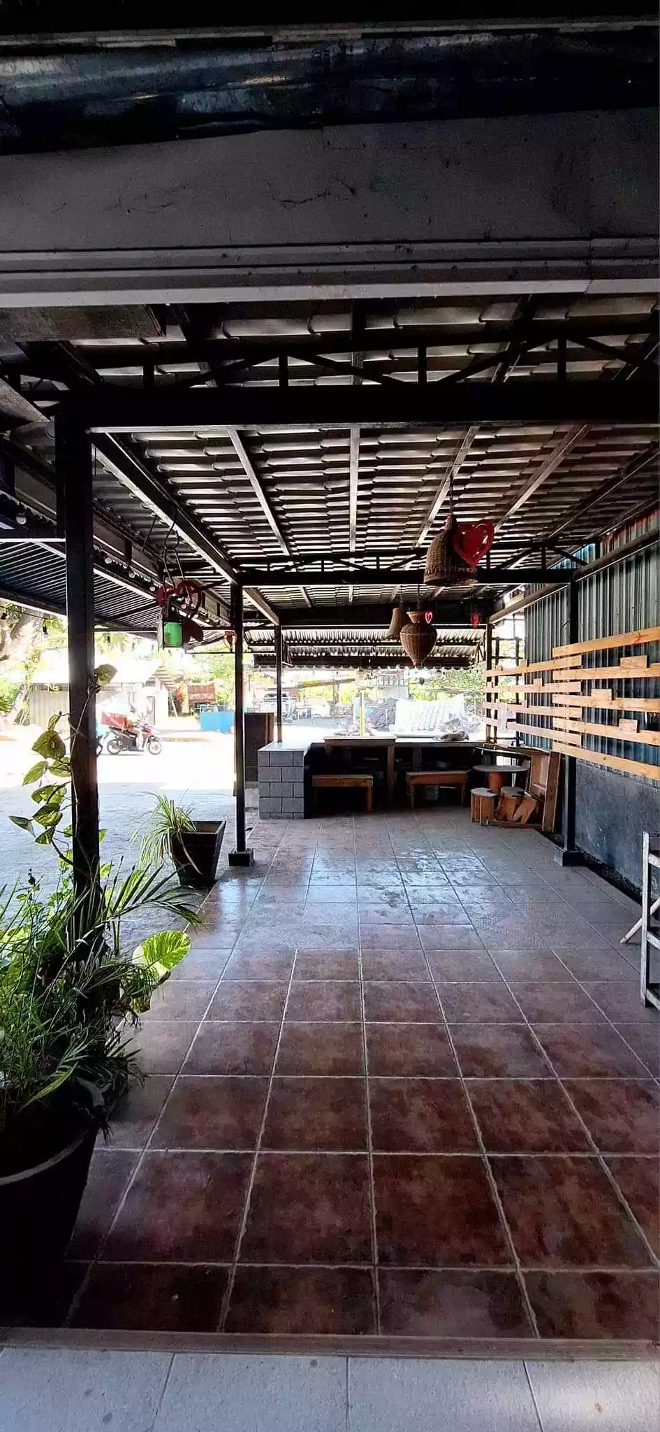 COMMERCIAL SPACE FOR RENT - photo 5