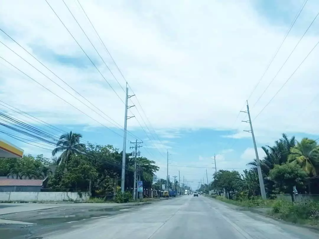 For SALE: HOUSE & LOT ( two- storey concrete house with car garage ) situated at the industrial zone along the main highway of Panabo Wharf Road, Panabo City. It is close proximity to wharf and other business establishments in the area. — Residential Lot in Panabo, Davao del Norte, Philippines — Photo 4