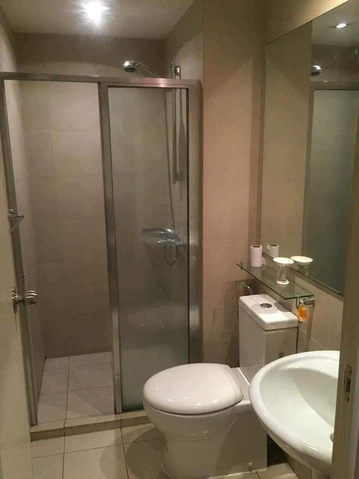 Open photo 11 of 14 — 2 Bedrooms Condo Unit with Parking in Azure Urban Resort Residences
