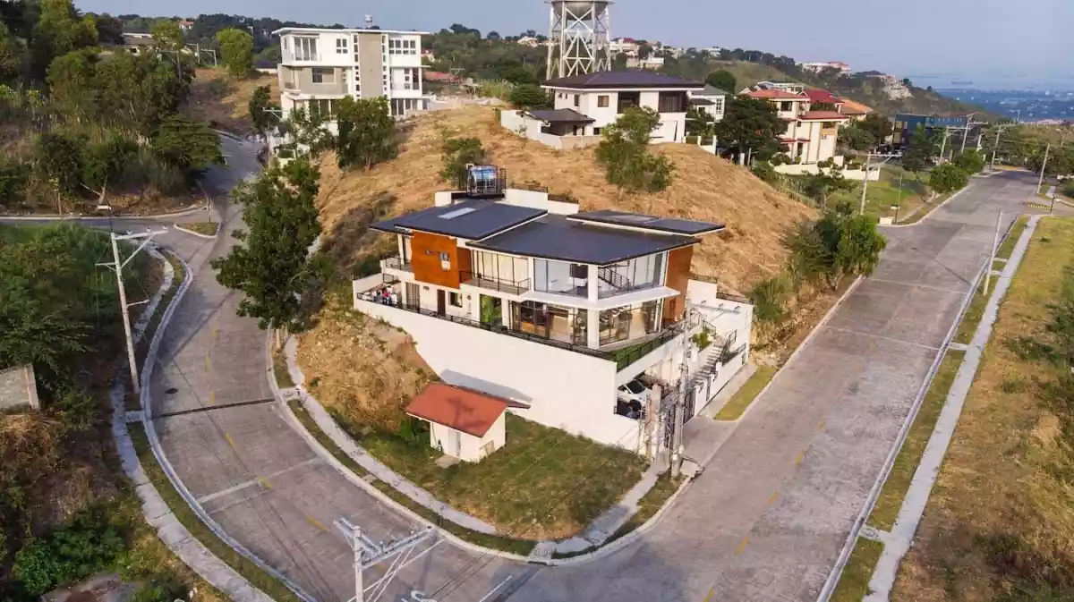 FOR SALE:  HOUSE AND LOT KISHANTA - photo 3