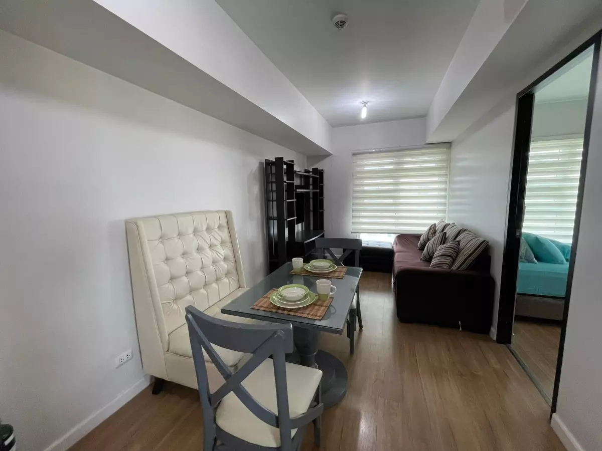 Solinea 2 Bedrooms For rent - photo 2