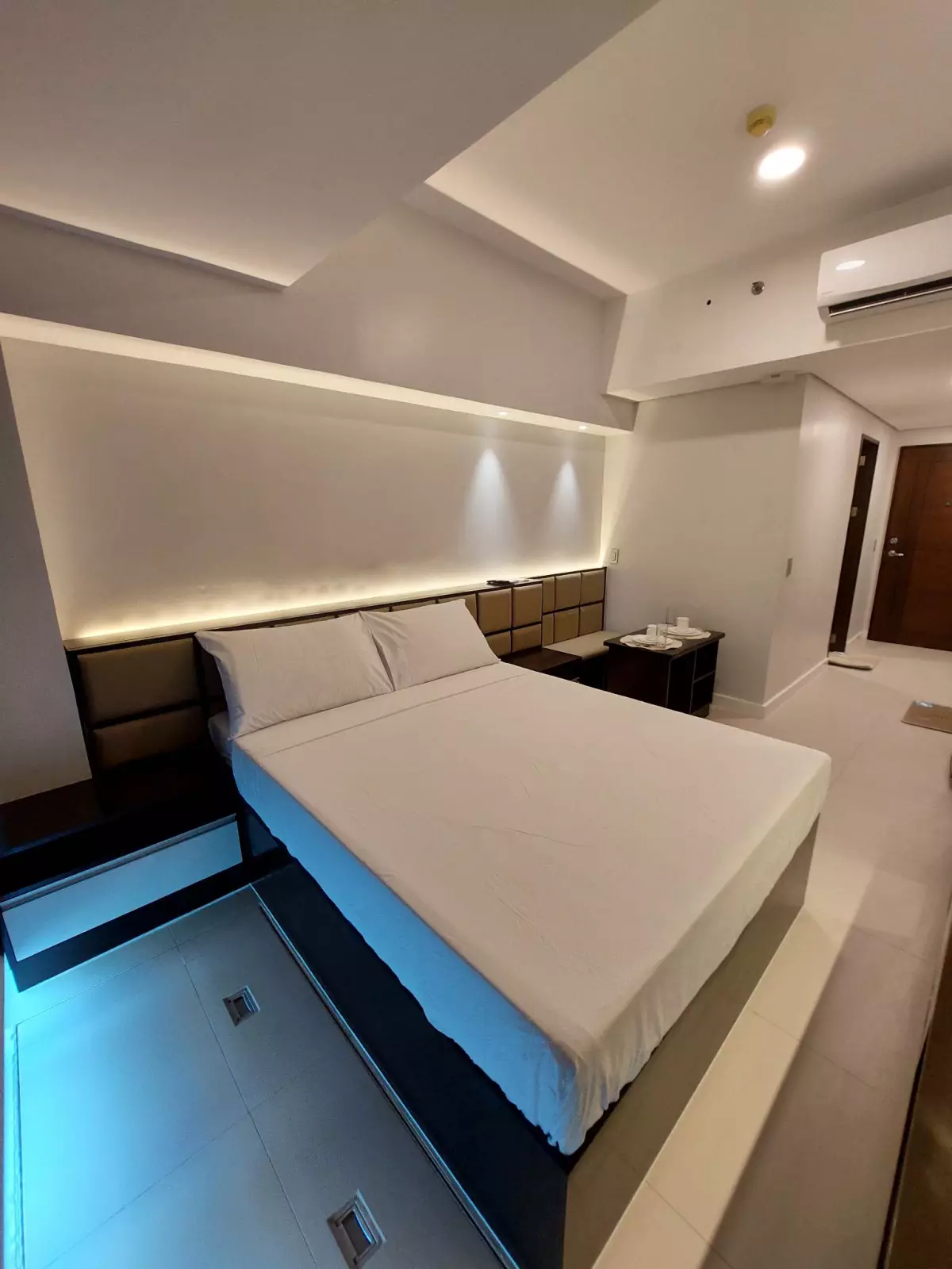 Open photo 12 of 16 — 38 PARK STUDIO UNIT FOR RENT