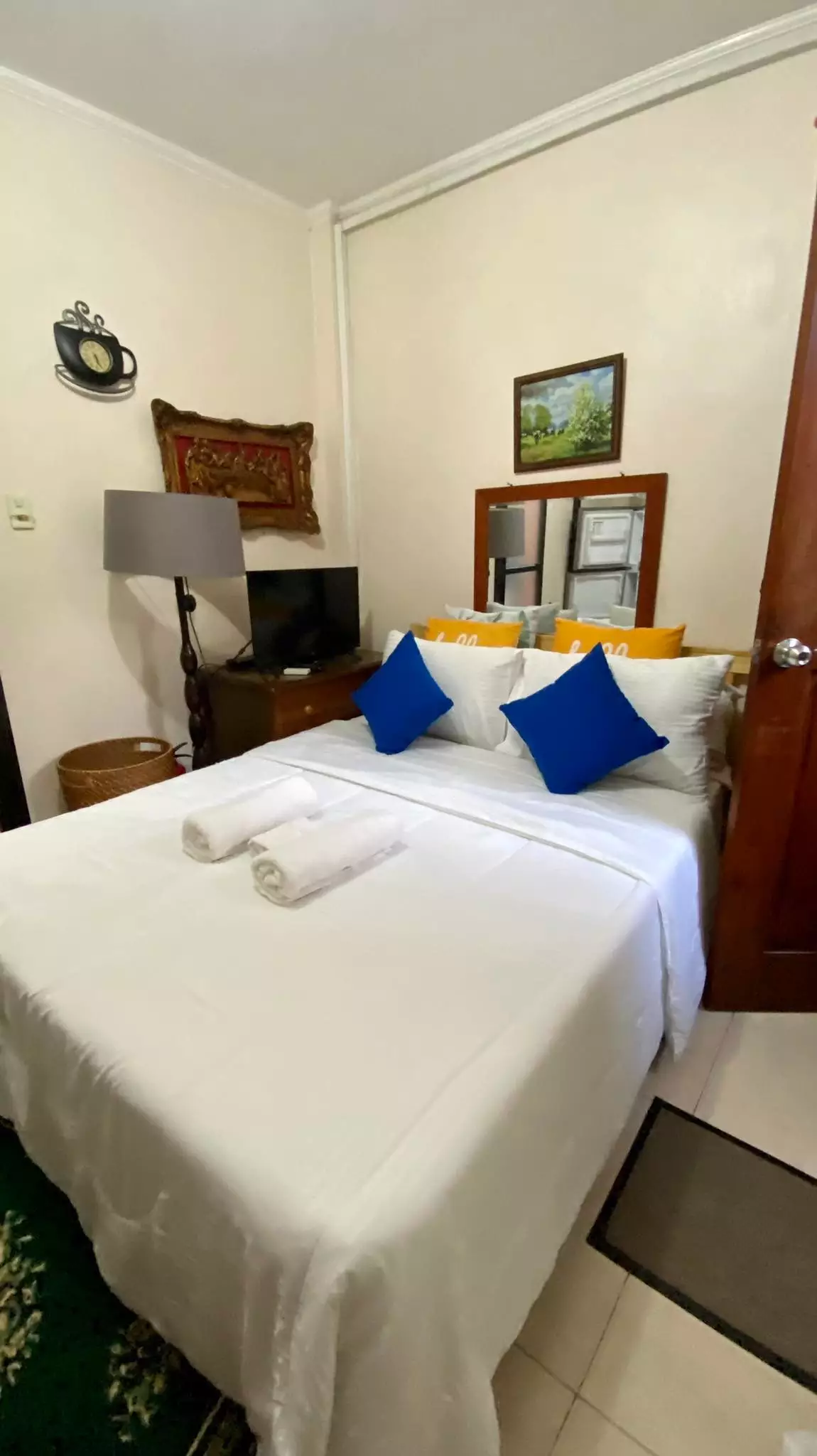 Open photo 15 of 18 — APARTMENT FOR RENT