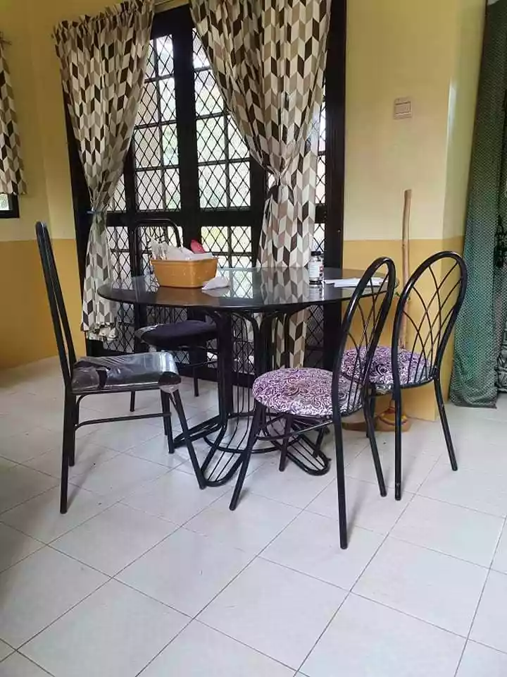 FOR RENT La Cassandra House and Lot with Extra Lot - photo 4