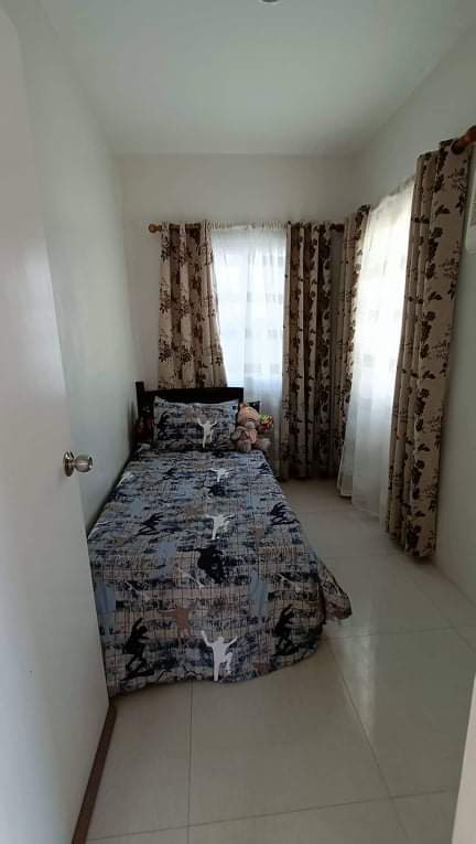 HOUSE & LOT FOR SALE - photo 2