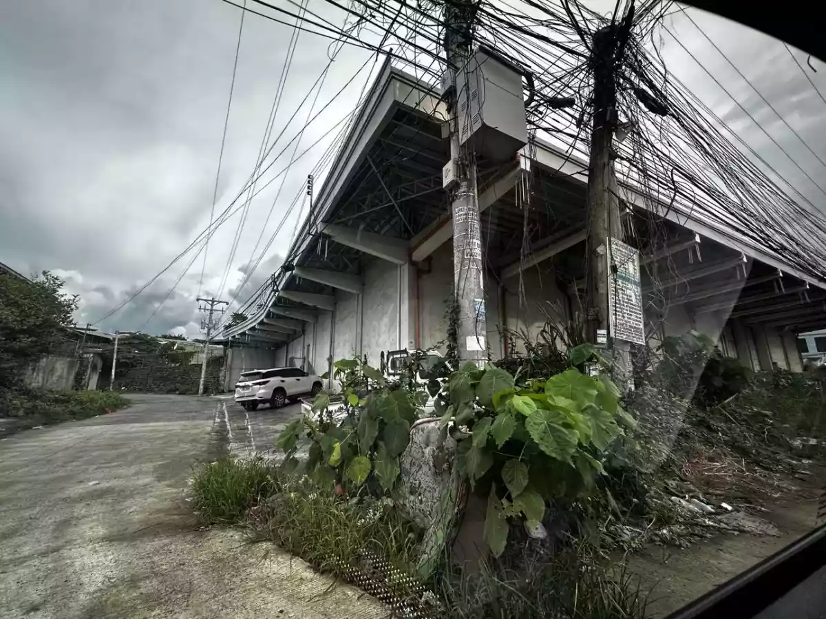 COMMERCIAL SPACE IN OBRERO