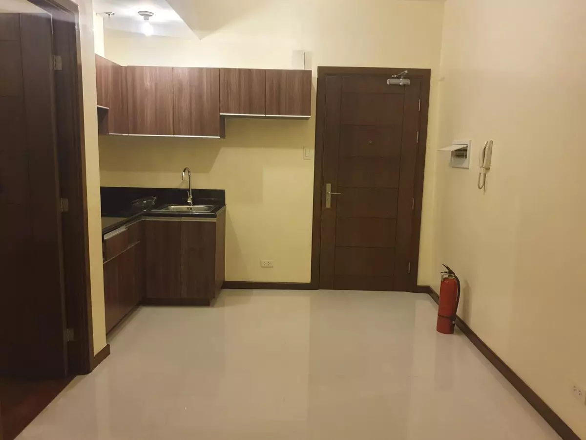 1 BEDROOM CONDO UNIT IN AZALEA FOR SALE - photo 5
