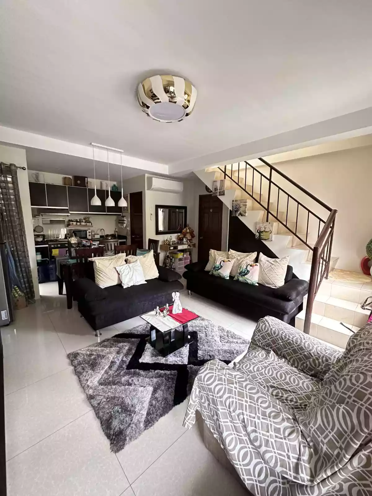 Bayswater House and Lot for Rent - photo 3