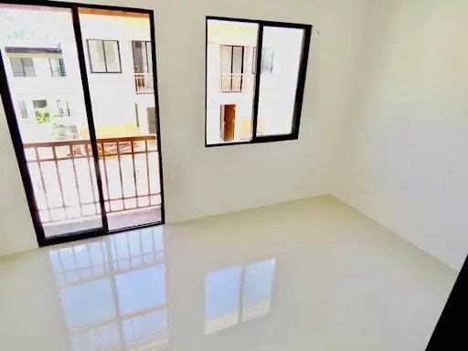 CASA MIRA SOUTH — Townhouse in Cebu City, Cebu, Philippines — Photo 4