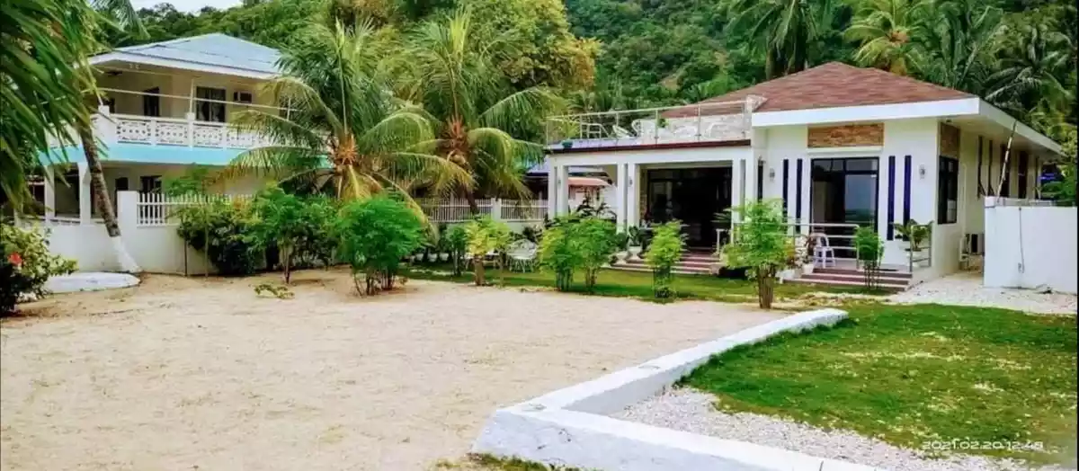 Beach House for Rent in Oslob — Beach House / Resort in Cebu, Philippines — Photo 2