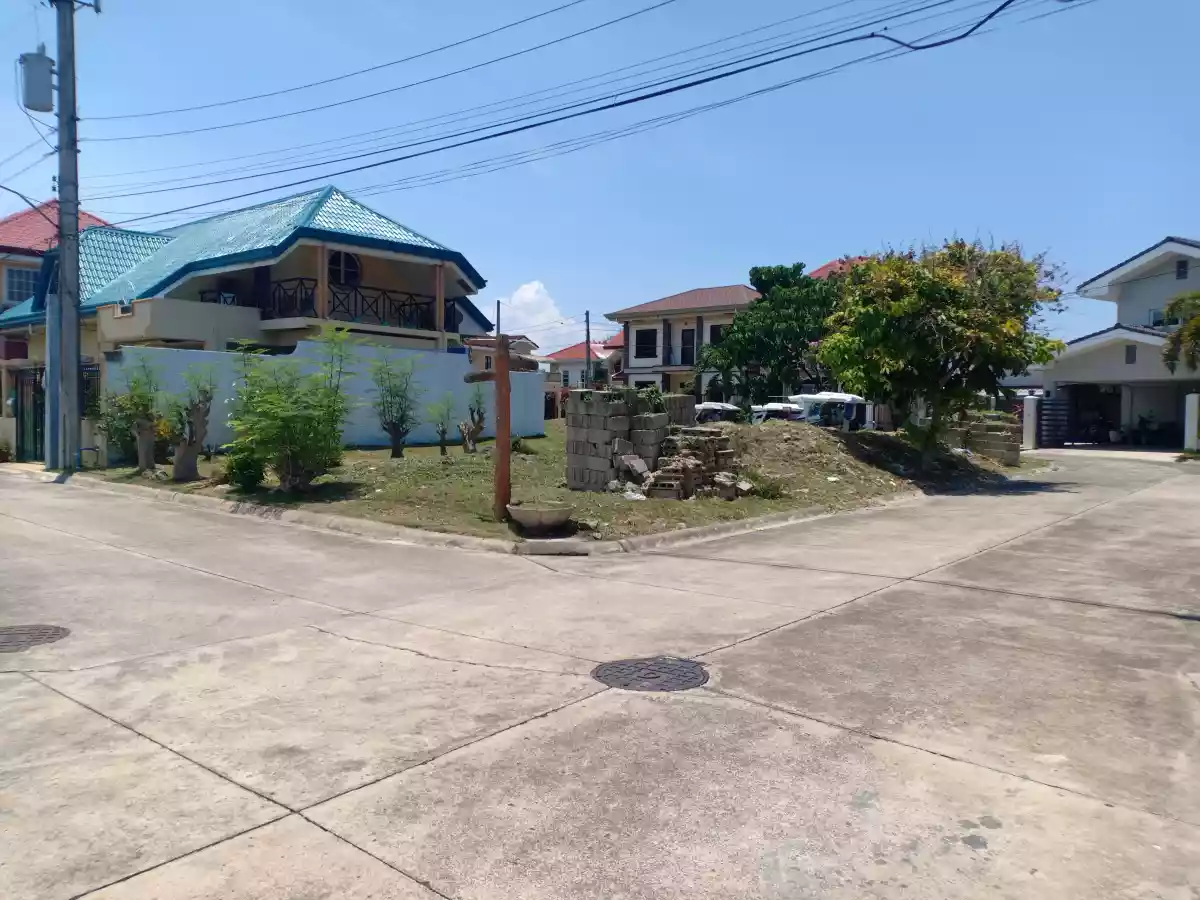 Lot For Sale Corner Unit Pacific Grand Villas Phase 1 — Residential Lot in Lapu-Lapu City, Cebu, Philippines — Photo 4