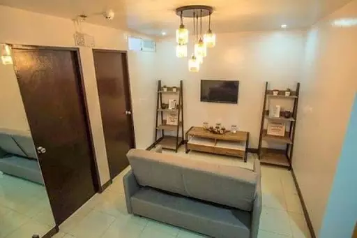 2-Bedroom with Balcony for Rent in Hernan Cortes - photo 3