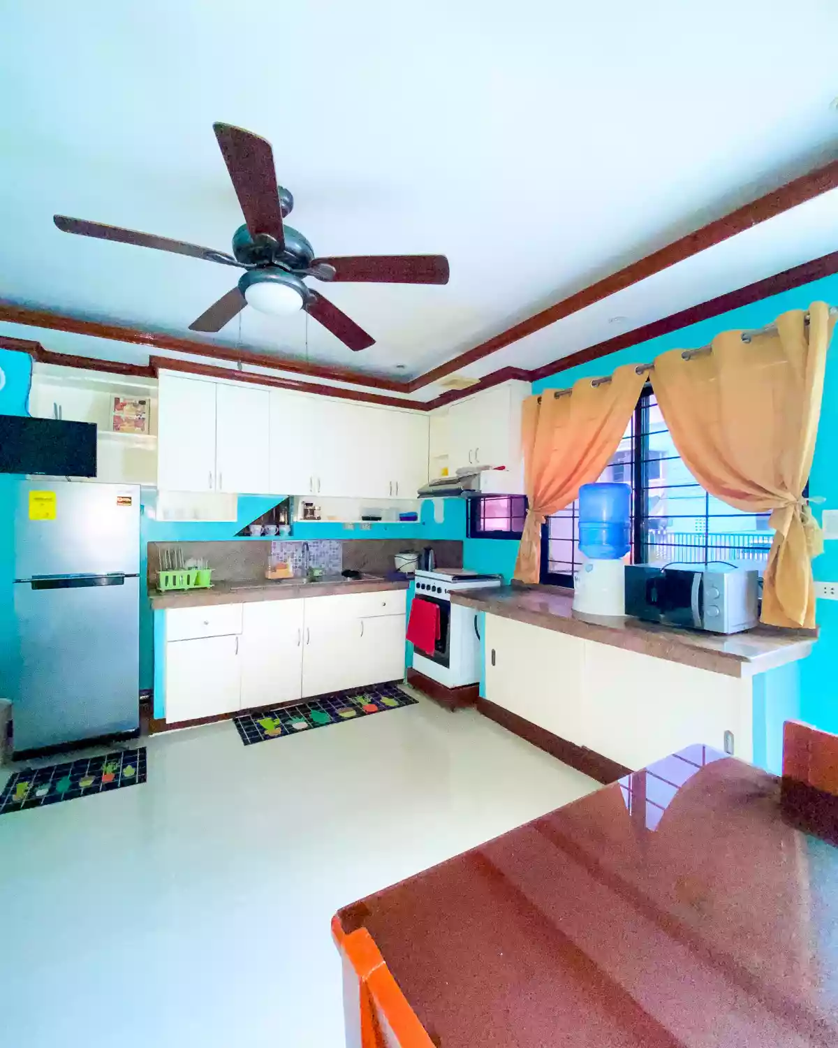 Income generating 4-door apartment in Cebu City - photo 4