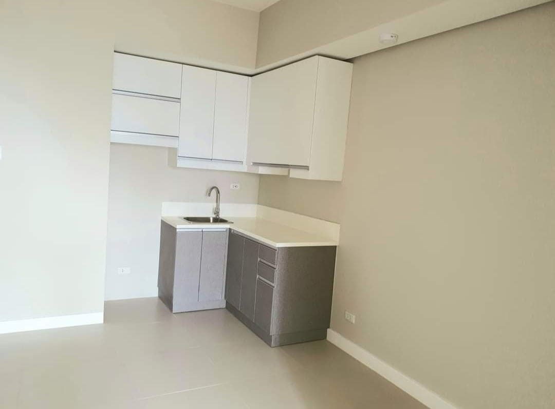 Baseline Prestige — Studio in Cebu City, Cebu, Philippines — Photo 2