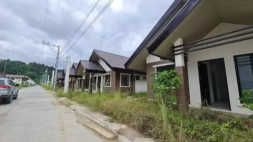 FOR ASSUME NARRA PARK BUNGALOW UNIT — House and Lot in Buhangin, Davao City, Davao del Sur — Photo 2