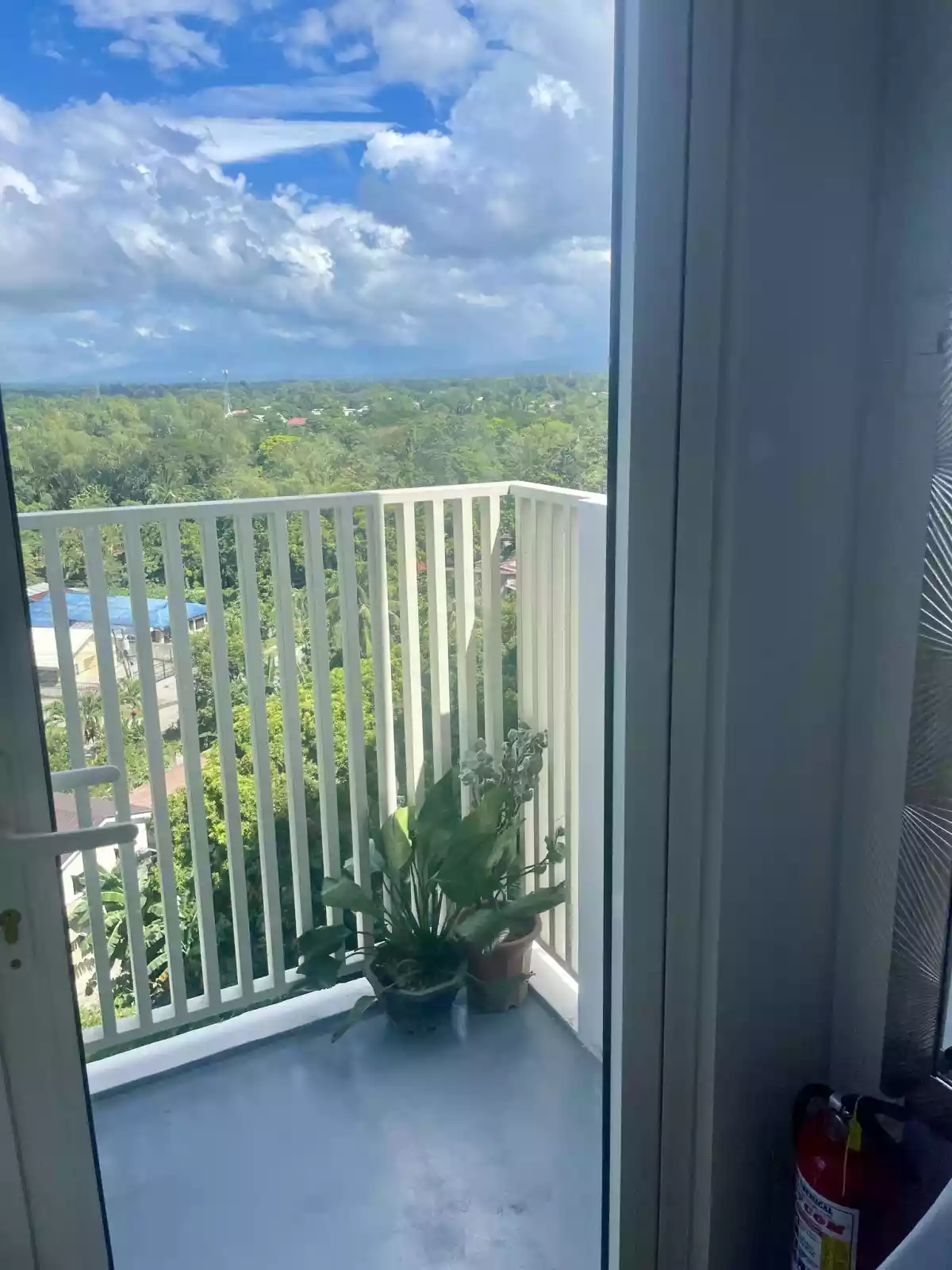 Open photo 14 of 25 — Unbeatable Investment Opportunity! This Airbnb-ready, 1-bedroom condominium unit in Bacolod's Mesavirre Garden Residences is fully furnished and ready to generate rental income