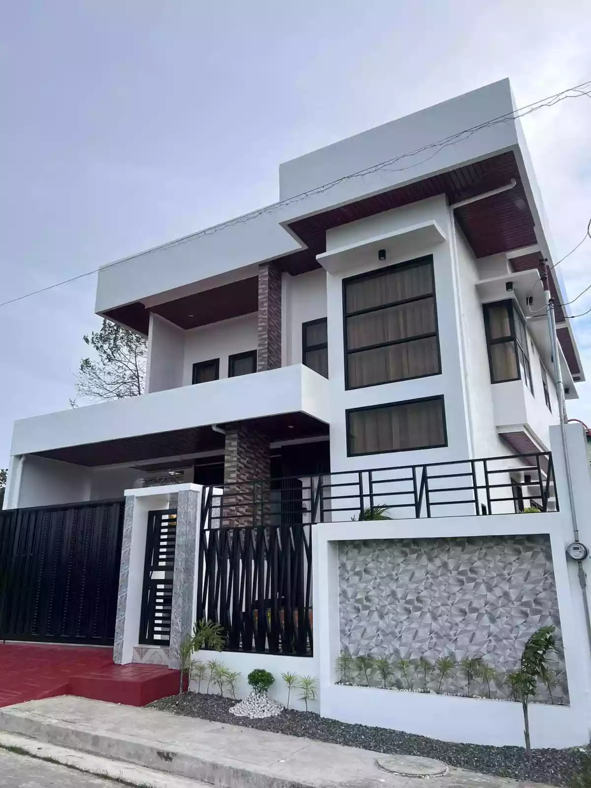2 STOREY HOUSE AND LOT